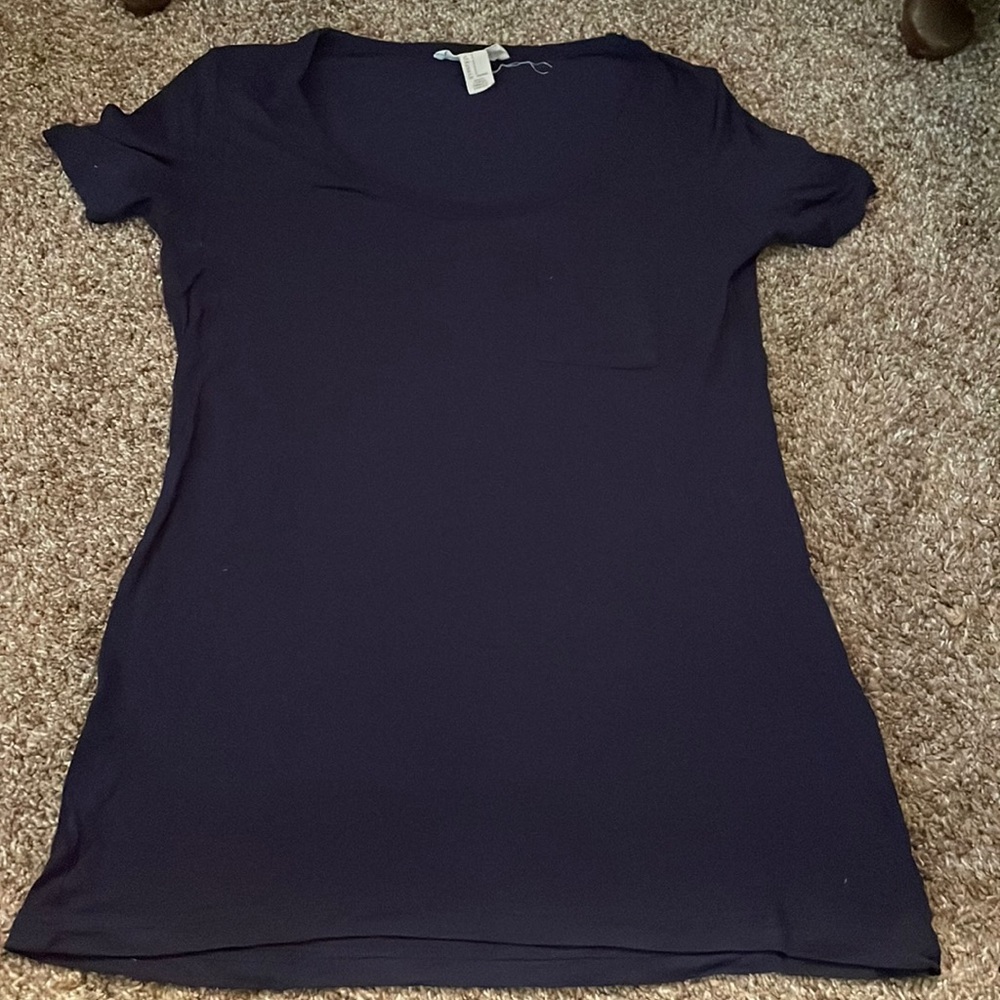 Navy Blue T shirt Size: S/M Brand: Forever 21